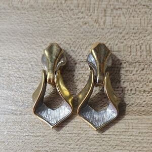Vintage 80s Elegant Door Knocker Gold and Silver Two-tone Earrings Clip On 💫
